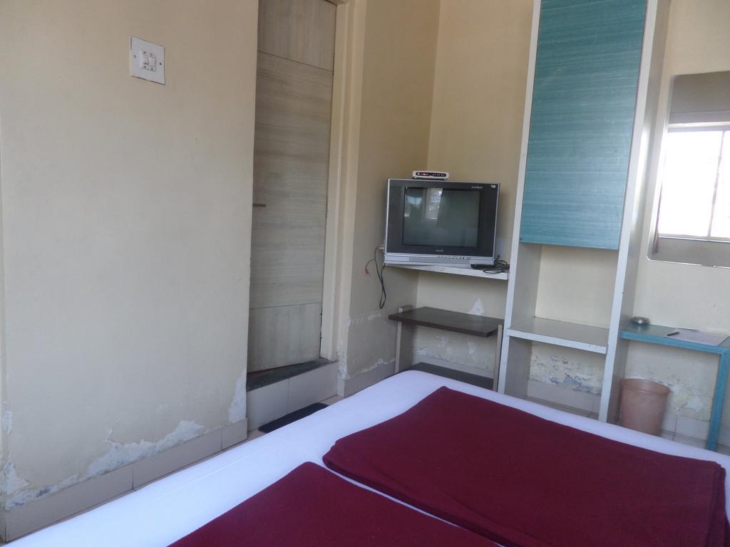 Hotel Sai Ratna Nashik Exterior foto
